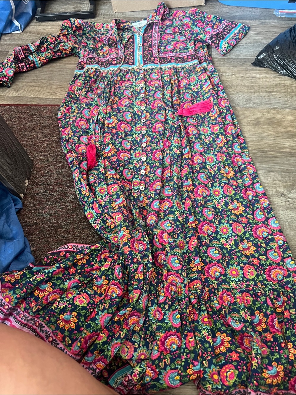 Natural life floral maxi dress size small